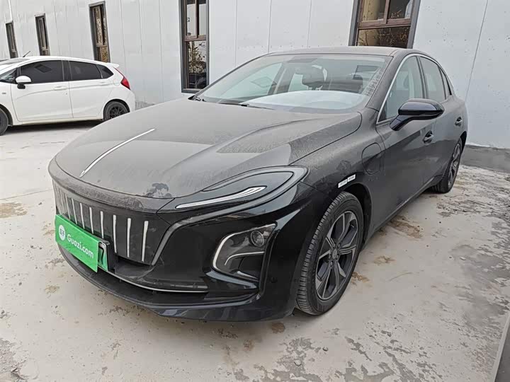 Фото 2 - Hongqi E-QM5