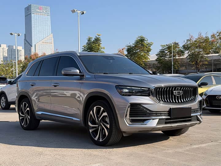 Фото 3 - Geely Monjaro