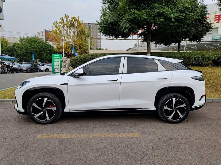 Фото 3 - BYD Sea Lion 07 EV