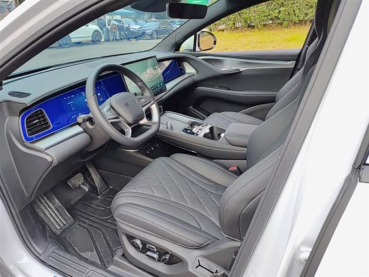 Фото 7 - BYD Sea Lion 07 EV