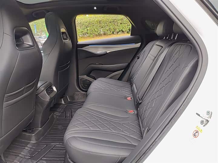 Фото 8 - BYD Sea Lion 07 EV