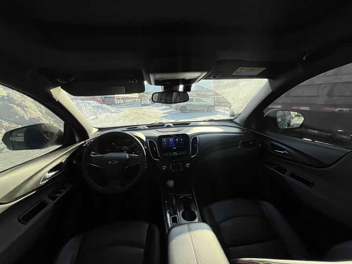 Фото 5 - Chevrolet Equinox