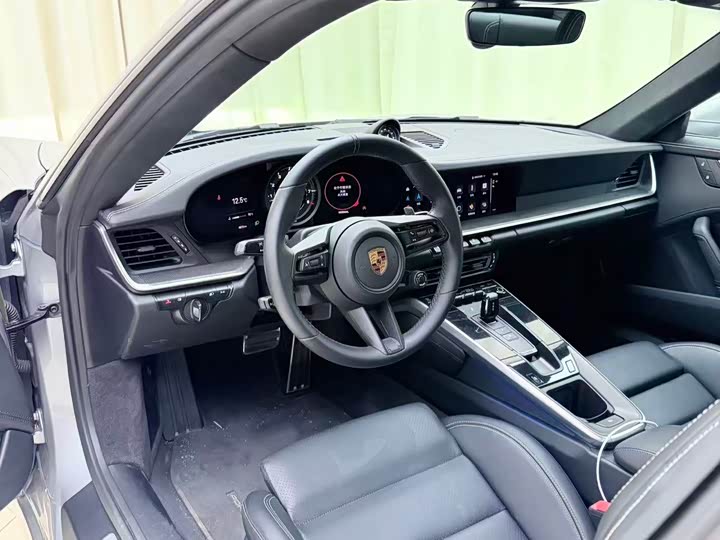 Фото 4 - Porsche 911