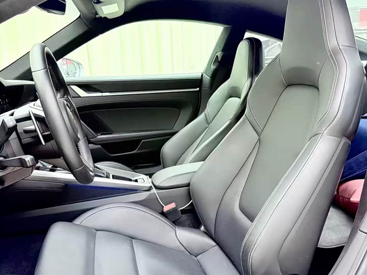 Фото 6 - Porsche 911