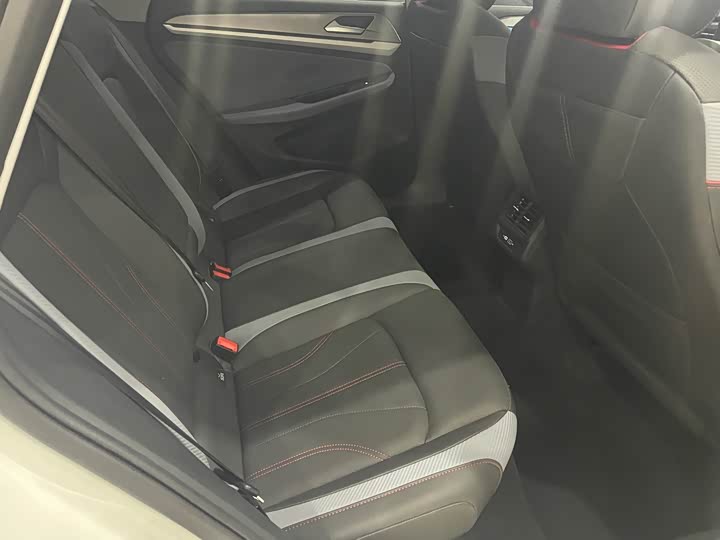 Фото 8 - Volkswagen Lamando L