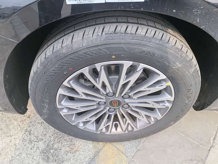 Фото 4 - Hongqi H5