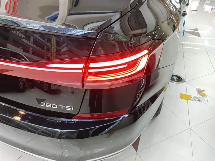 Фото 8 - Volkswagen Passat