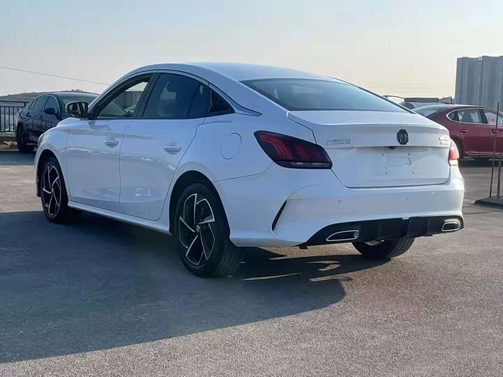 Фото 8 - MG Motor 5