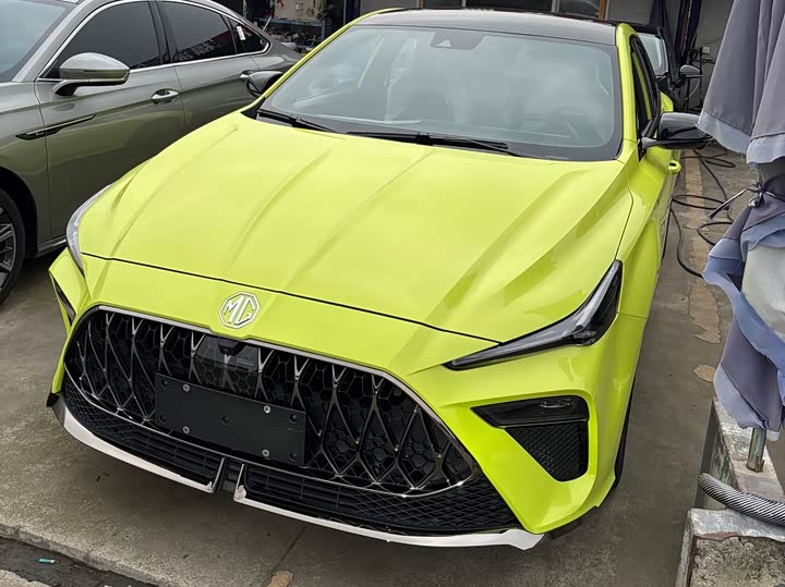 Фото 1 - MG Motor 5 Scorpio