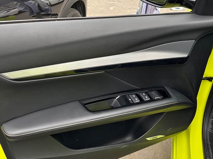 Фото 8 - MG Motor 5 Scorpio