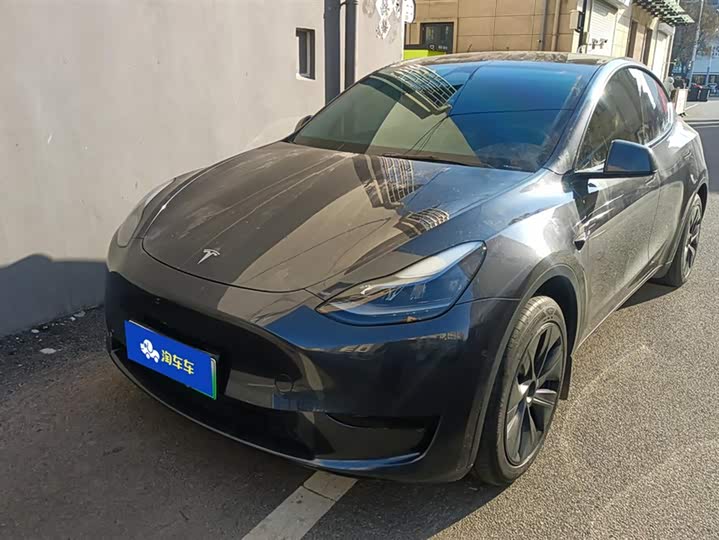 Фото 1 - Tesla Model Y
