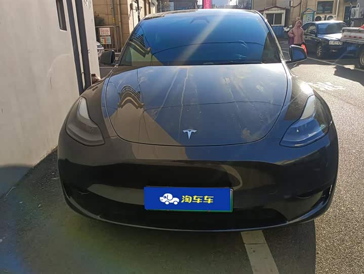 Фото 2 - Tesla Model Y