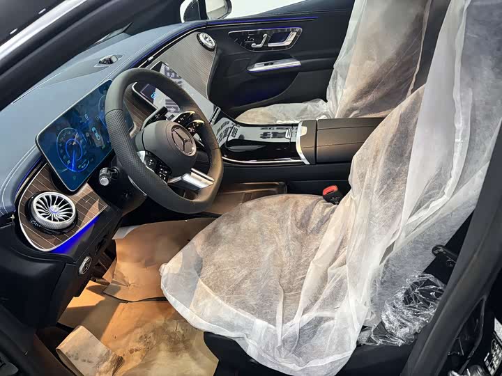 Фото 4 - Mercedes-Benz EQE