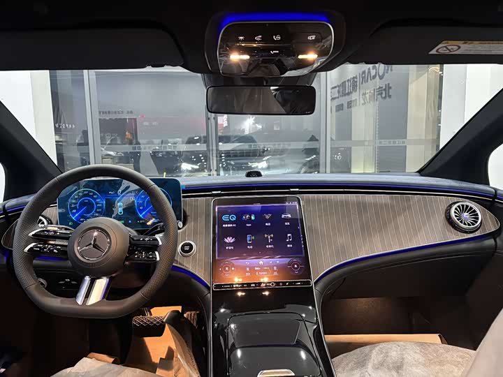 Фото 7 - Mercedes-Benz EQE