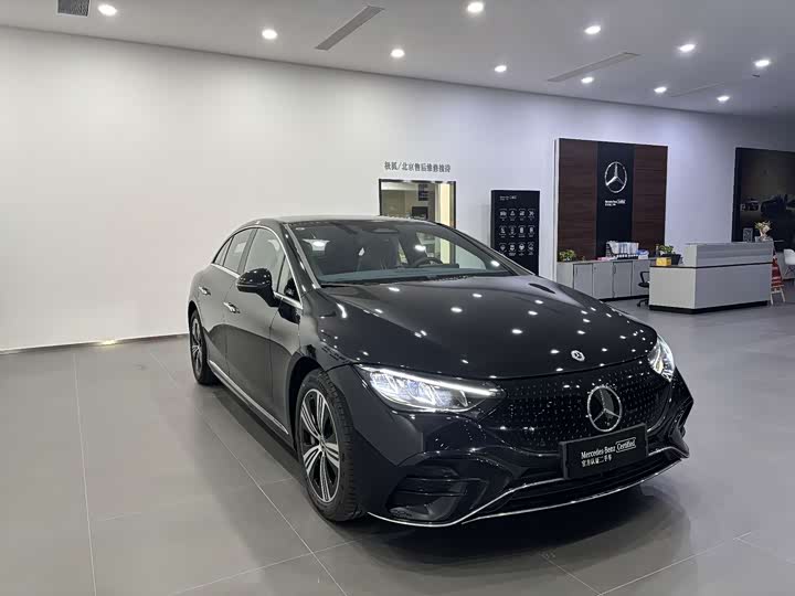 Фото 9 - Mercedes-Benz EQE