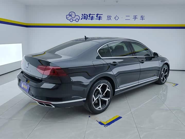 Фото 3 - Volkswagen Magotan