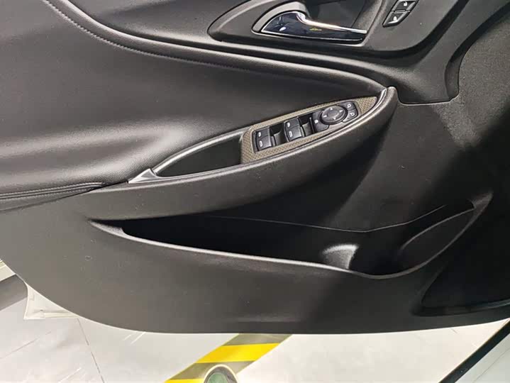 Фото 7 - Chevrolet Malibu XL