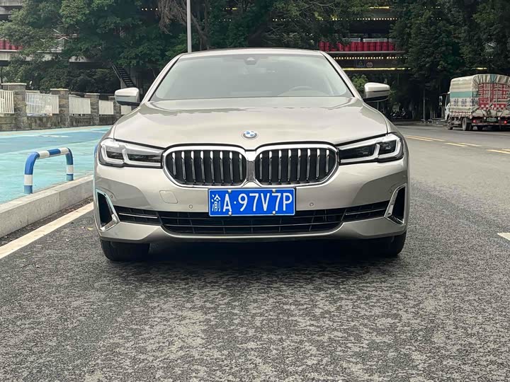 Фото 3 - BMW 5 Series