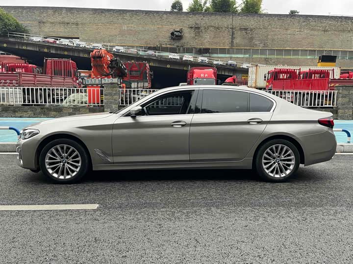 Фото 4 - BMW 5 Series