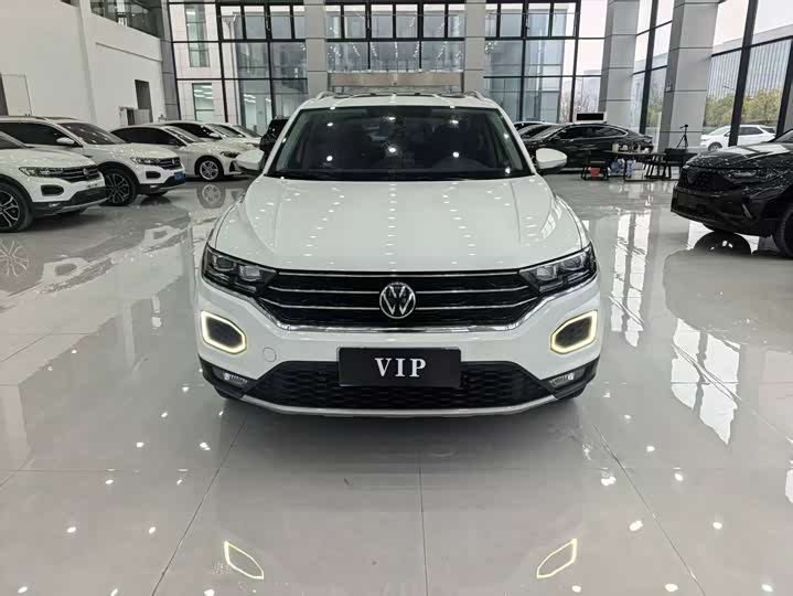 Фото 2 - Volkswagen T-Roc