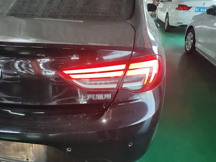 Фото 8 - Buick Regal