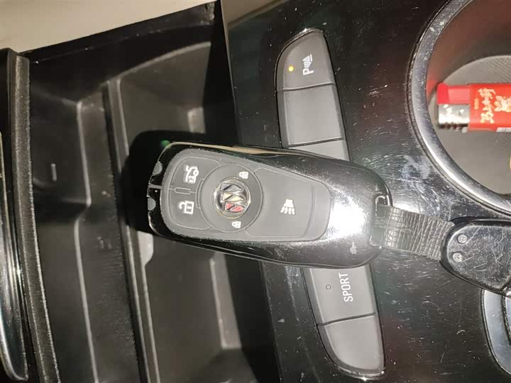 Фото 9 - Buick Regal