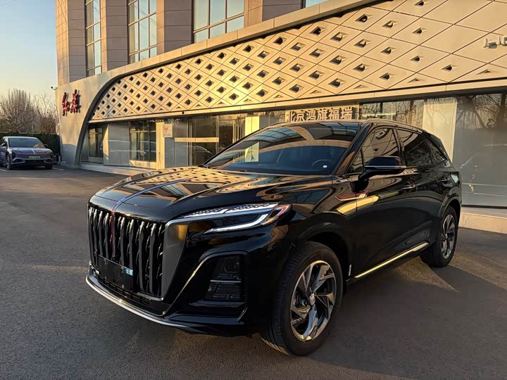 Фото 1 - Hongqi HS3 Hybrid