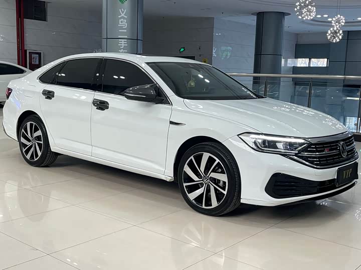 Фото 3 - Volkswagen Sagitar L