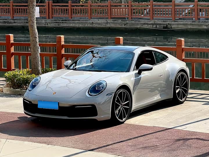 Фото 1 - Porsche 911