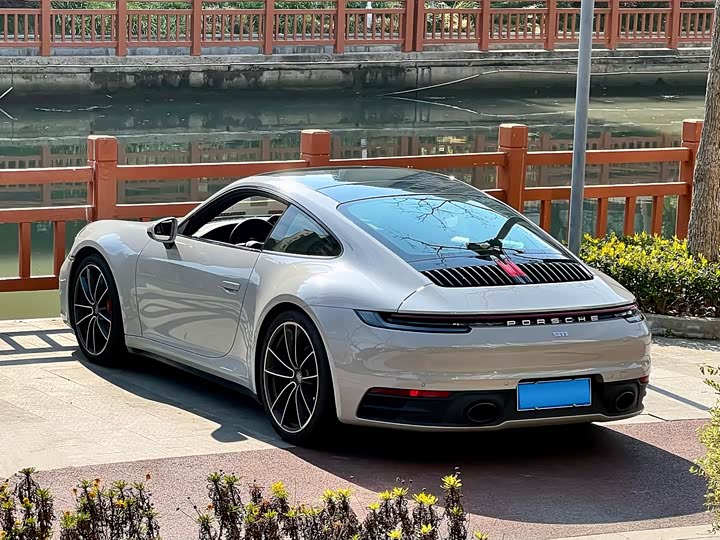 Фото 3 - Porsche 911