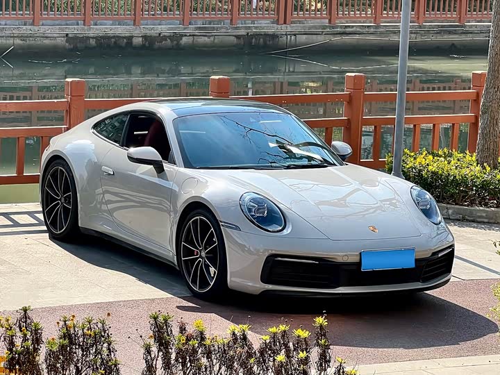 Фото 4 - Porsche 911