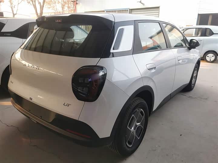 Фото 7 - GAC Aion UT