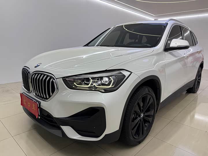 Фото 1 - BMW X1