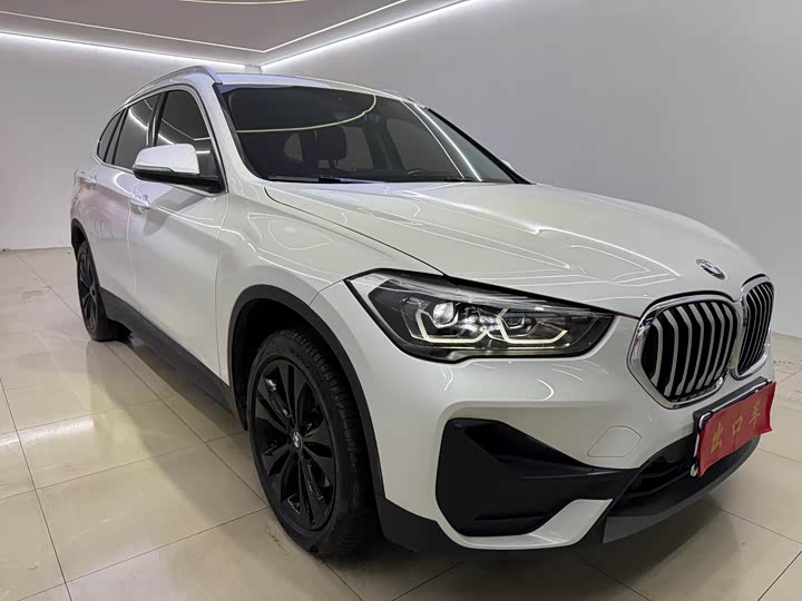 Фото 3 - BMW X1