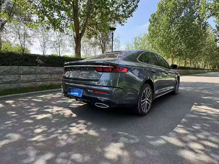 Фото 7 - Geely Preface