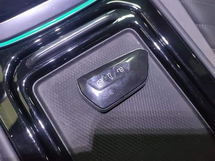 Фото 9 - Volkswagen ID.4 Crozz