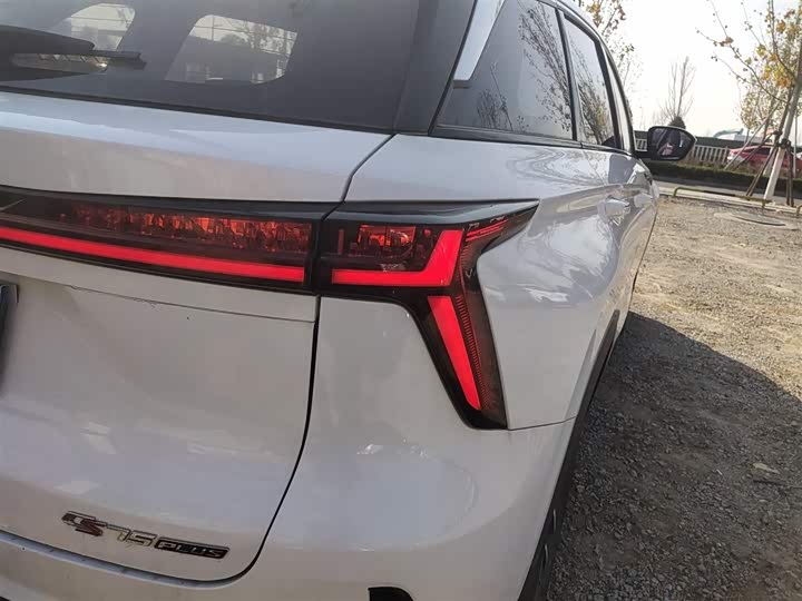 Фото 8 - Changan CS75 Plus