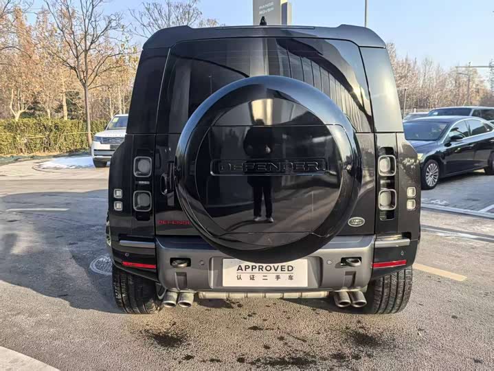 Фото 7 - Land Rover Defender