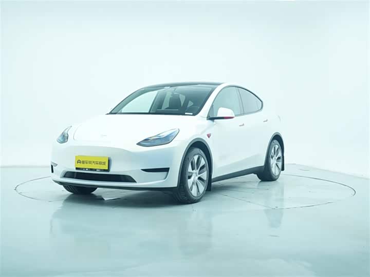 Фото 1 - Tesla Model Y