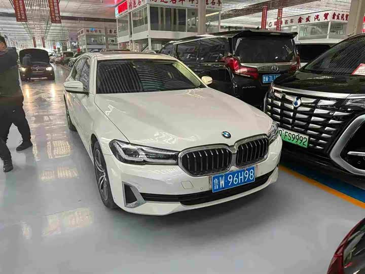 Фото 1 - BMW 5 Series