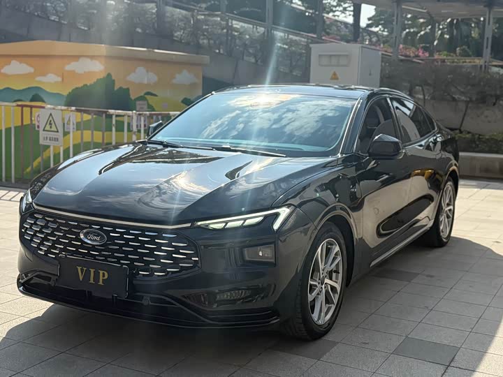 Фото 1 - Ford Mondeo