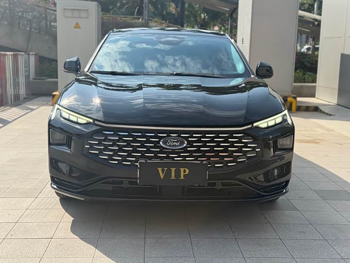 Фото 2 - Ford Mondeo