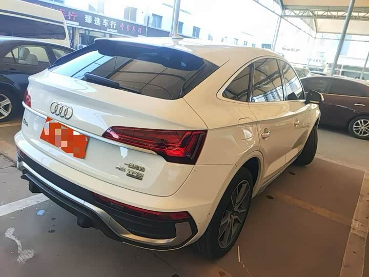 Фото 4 - Audi Q5L Sportback