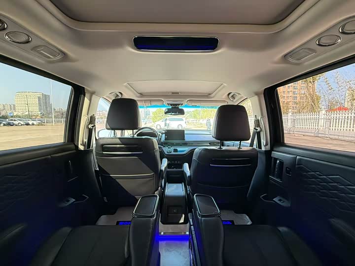 Фото 6 - Honda Elysion