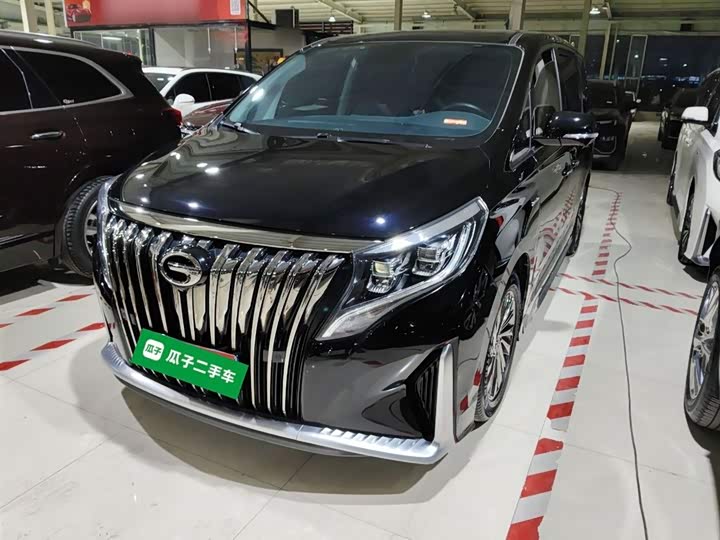 Фото 2 - GAC Trumpchi M8