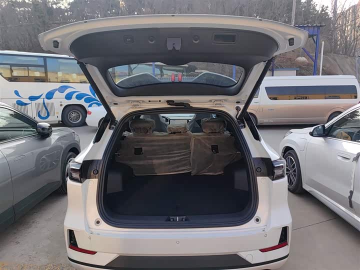 Фото 9 - Changan CS55 Plus