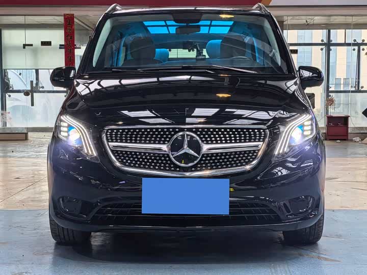 Фото 1 - Mercedes-Benz Vito