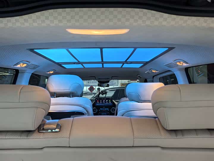 Фото 7 - Mercedes-Benz Vito