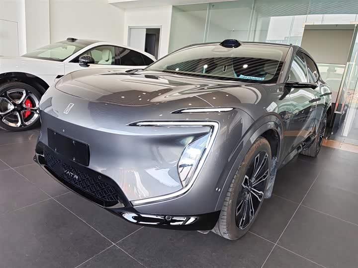 Фото 2 - Avatr 07