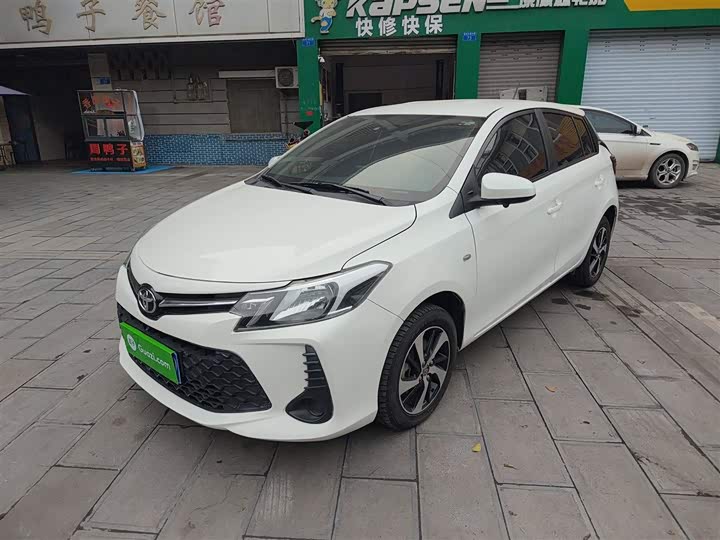 Фото 2 - Toyota Vios FS